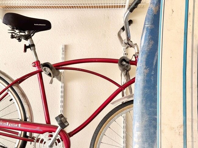 Building Photo - 2524O- Amazing Waterfront | FURNISHED