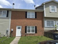 Building Photo - 229 Laurel Cir