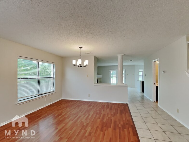 Building Photo - 2802 Redrock Trail