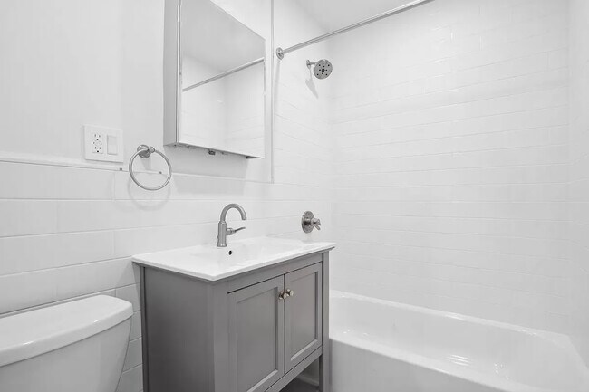 Building Photo - 575 Morgan Ave