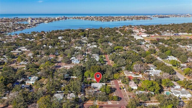 Building Photo - 424 72nd St N