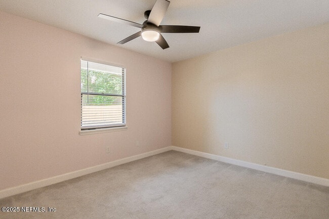 Building Photo - 8330 Cross Timbers Dr W