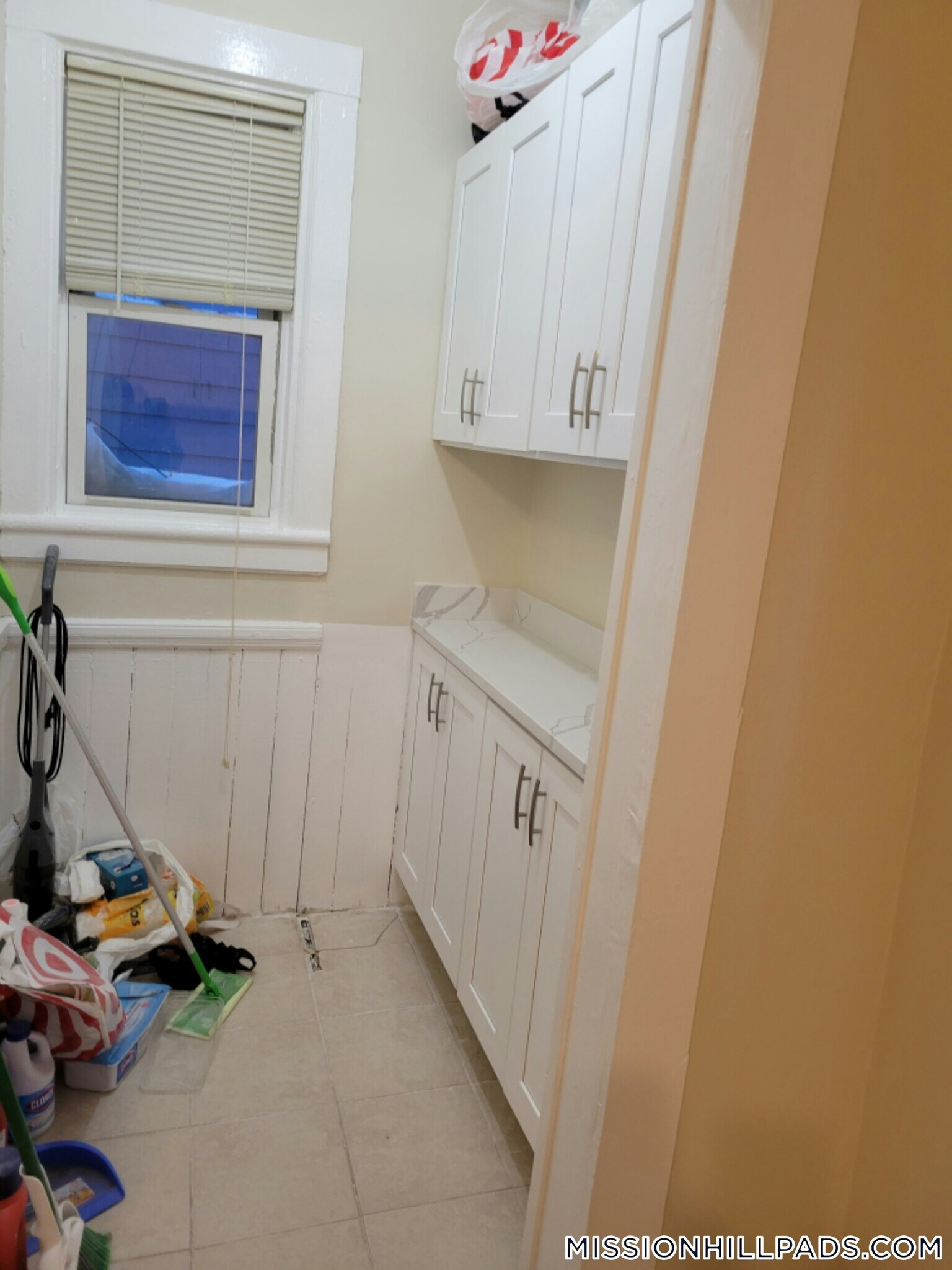 Building Photo - 19 Sachem St