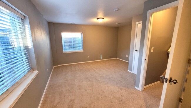 Building Photo - 2510 Covington Pl