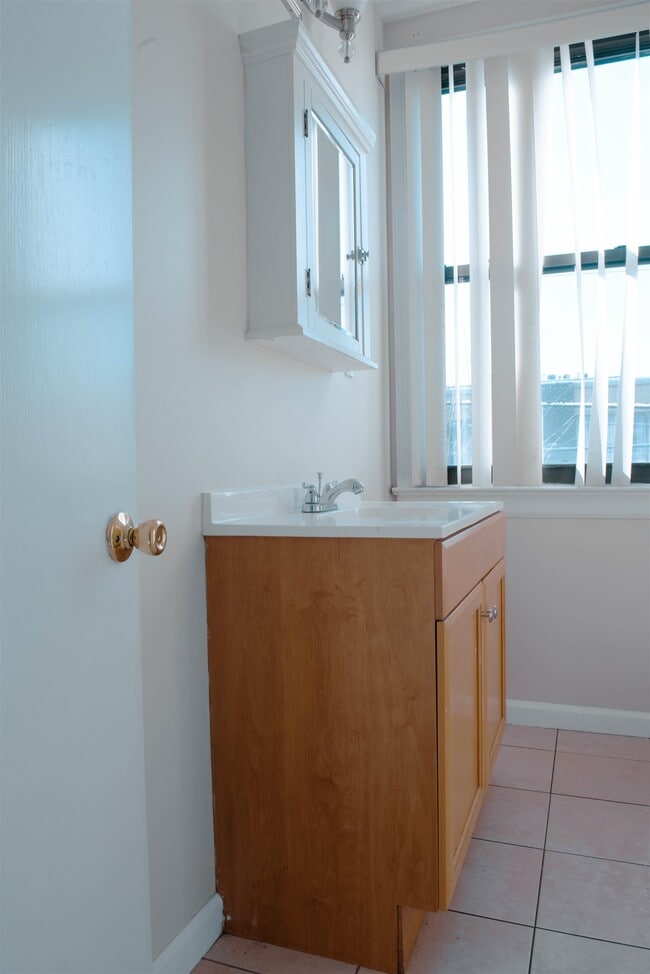 Building Photo - 4000 Bergenline Ave