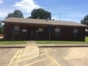 Building Photo - 200 Tom Brown Pkwy