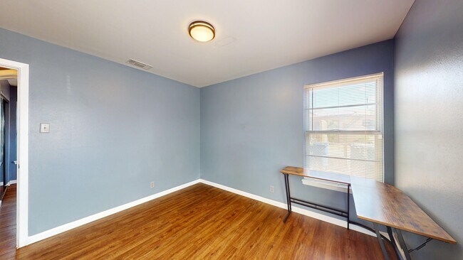 Building Photo - 7107 Westshire Dr
