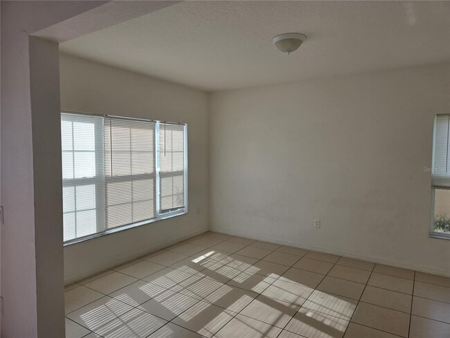 Building Photo - 5040 Beauclair St