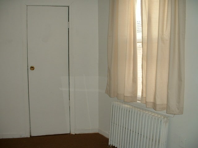 FRONT BEDROOM - 2582 Richmond Terrace