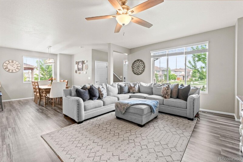 Building Photo - 11684 Park S Loop