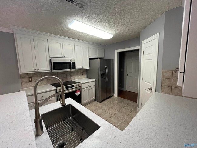 Building Photo - 109 Tottenham Way