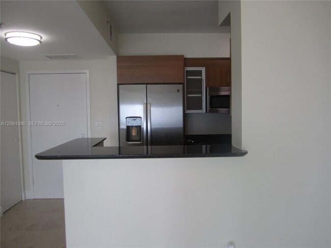 Building Photo - 325 S Biscayne Blvd