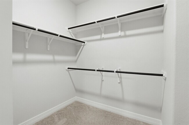 Building Photo - 40704 Guillemont Ln