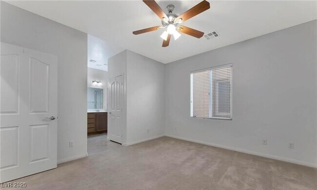 Building Photo - 9764 Bedstraw St