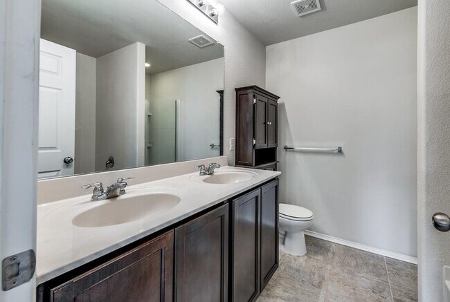 Building Photo - 369 Magma Dr