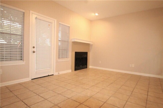 Building Photo - 3635 Garden Brook Dr