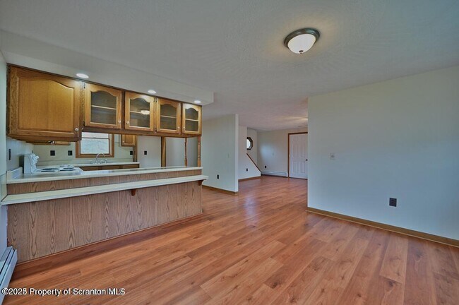 Building Photo - 189 Johnson St