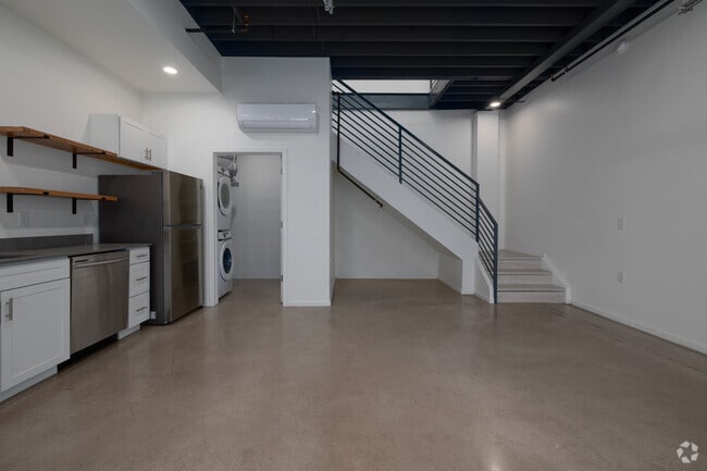 Interior Photo - The Flash Tucson Residential