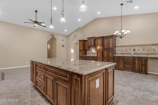 Building Photo - 387 W Larona Ln