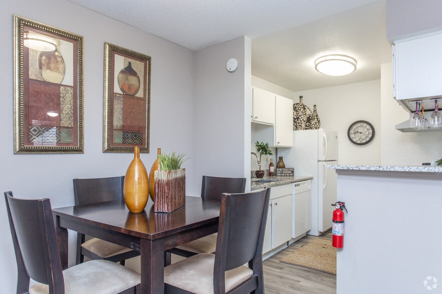 1 Br, Dining Room - Riveraine Apartments