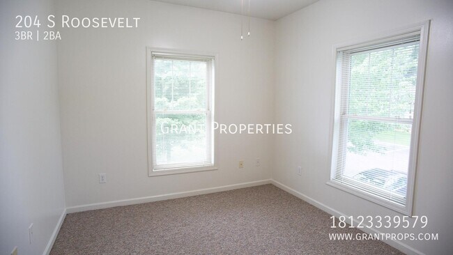 Building Photo - 204 S Roosevelt St