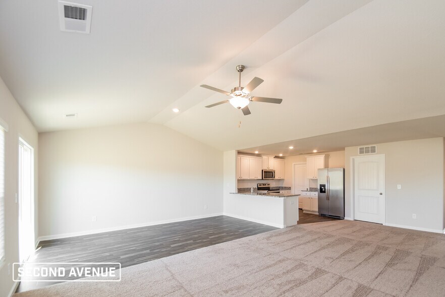 Building Photo - 1013 Sease Gdn Ct