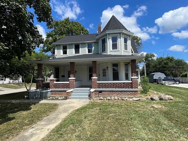 Primary Photo - 3612 Grove City Rd