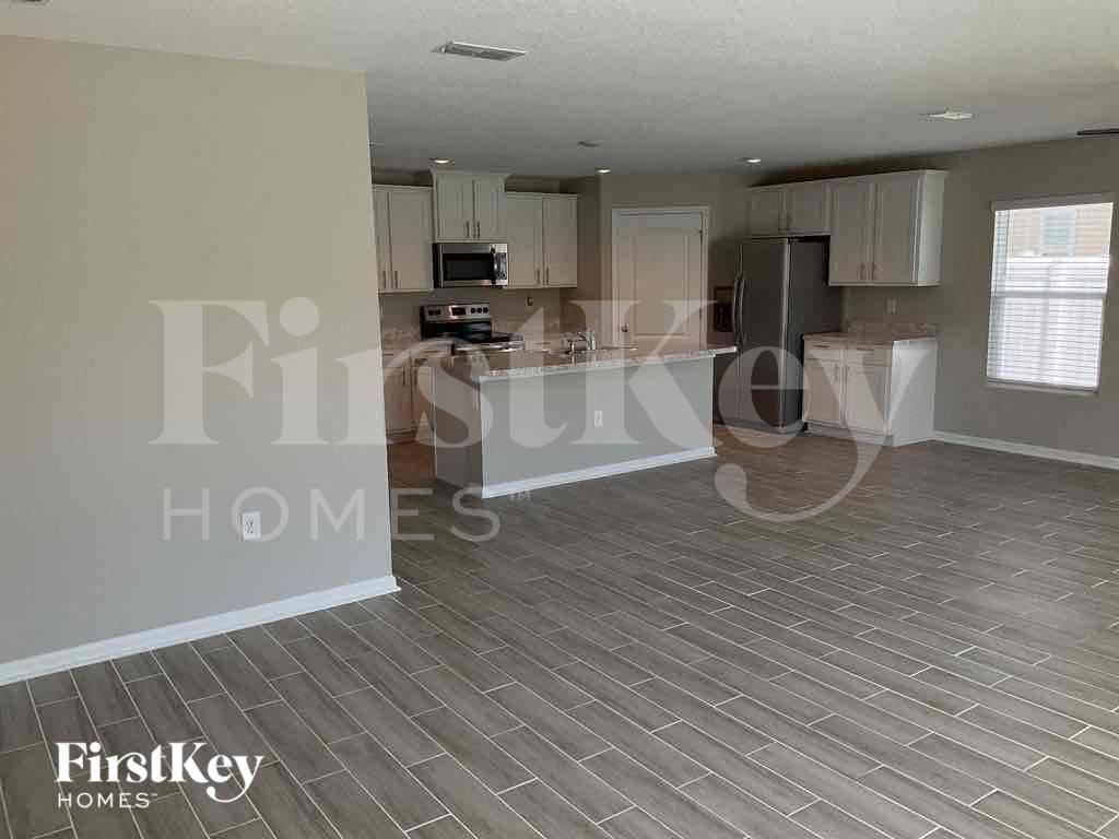 Building Photo - 2366 Sea Palm Ave