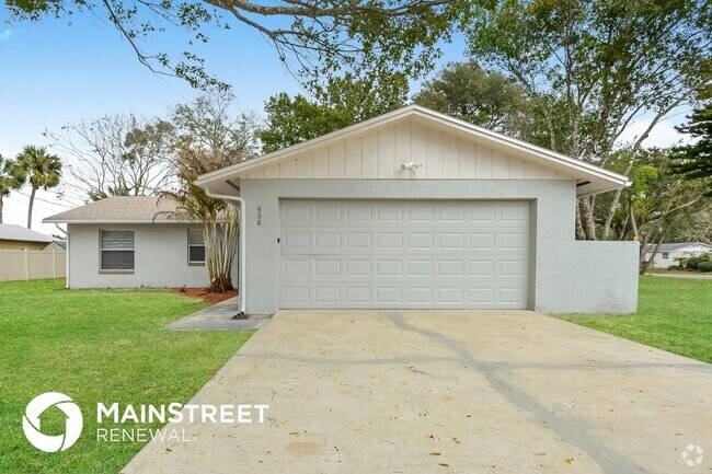 Building Photo - 908 E Normandy Blvd