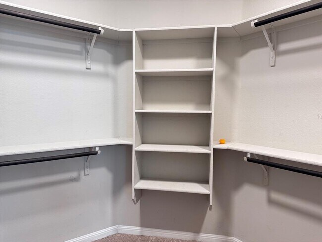 Building Photo - 16420 Pienza Dr