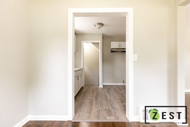 Building Photo - 19366 Woodside St