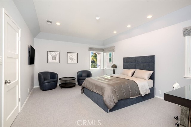 Building Photo - 738 N Almar Ave