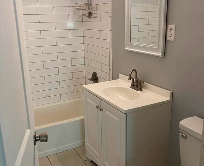 Building Photo - 1509 State Rd S-21-394