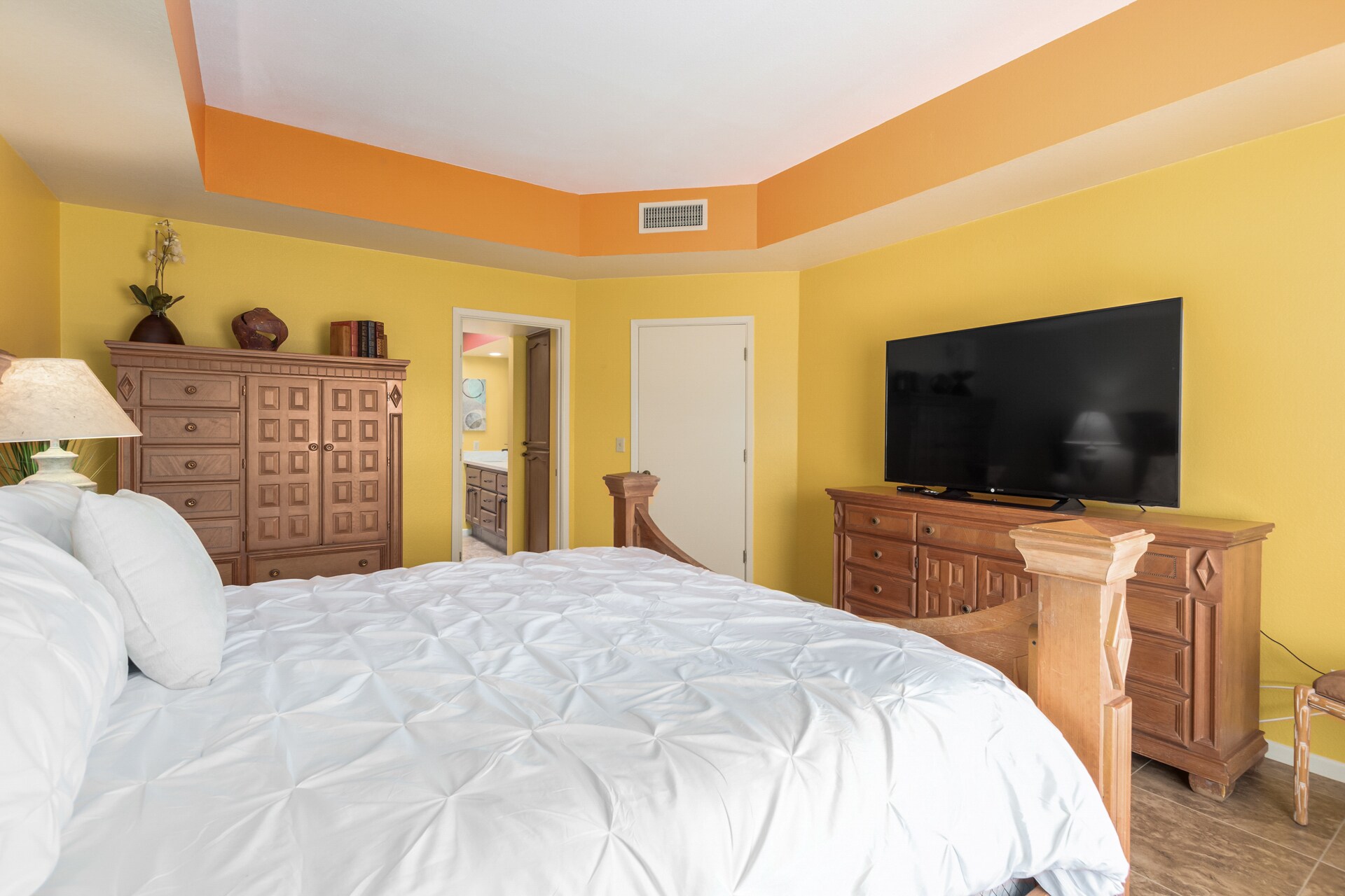 Building Photo - 25609 N Forest Rd