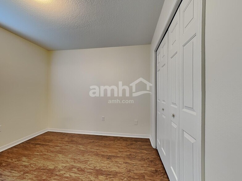 Building Photo - 1621 Christa Ct