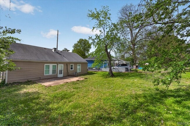 Building Photo - 6018 Evergreen Blvd