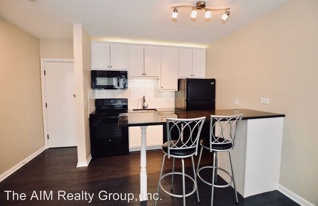 Building Photo - 800 Ogden Ave