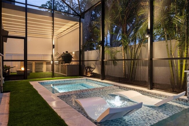 Building Photo - 3624 S Gardenia Ave