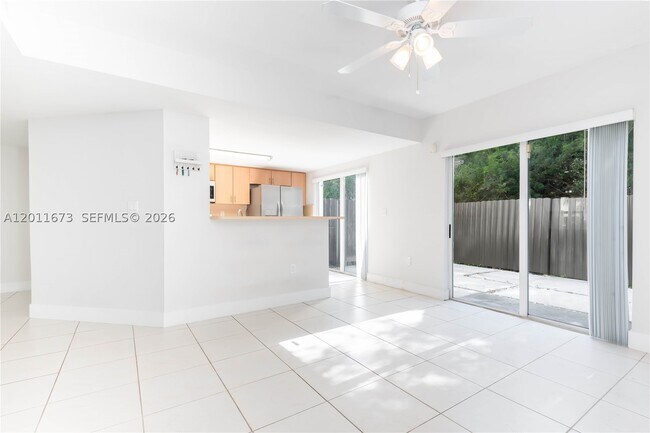 Building Photo - 8902 NW 109th Ct