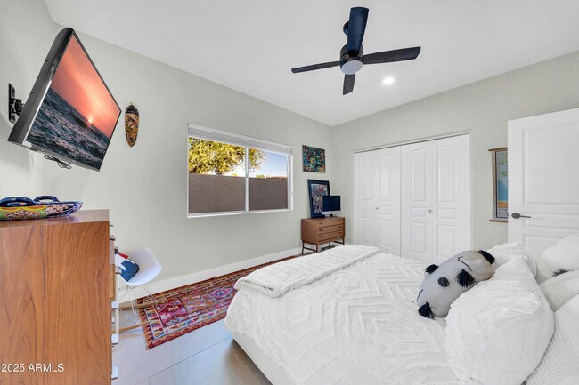 Building Photo - 6139 N 31st Ct