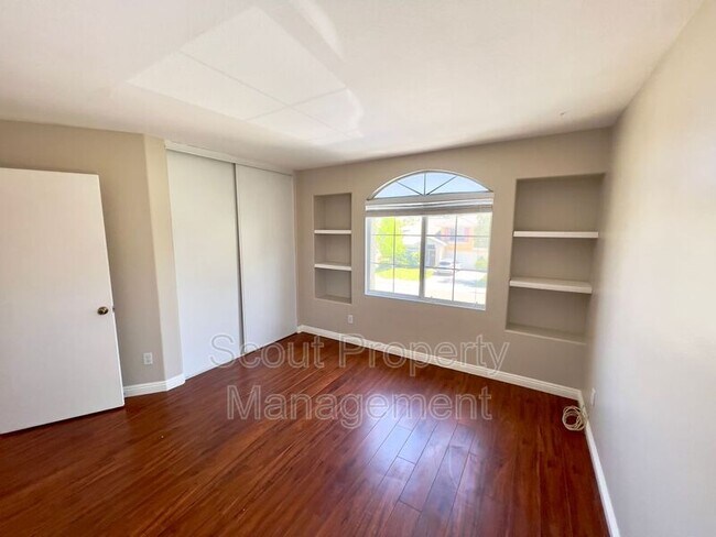 Building Photo - 39511 Bainbridge Cir
