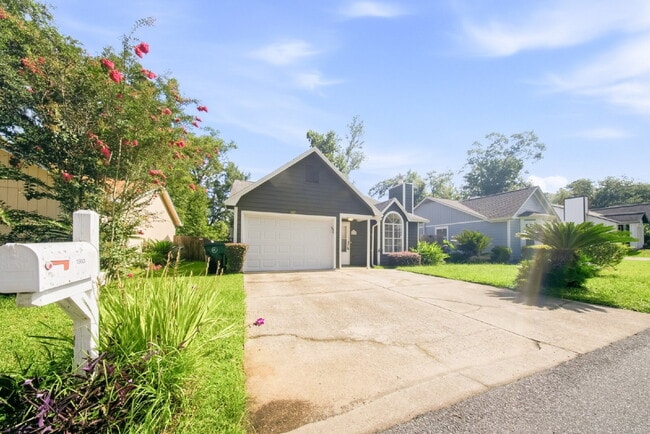 Building Photo - Beautifully Renovated 3BR/2BA Home with Fireplace, Fenced Yard & Garage in Timber Lake!