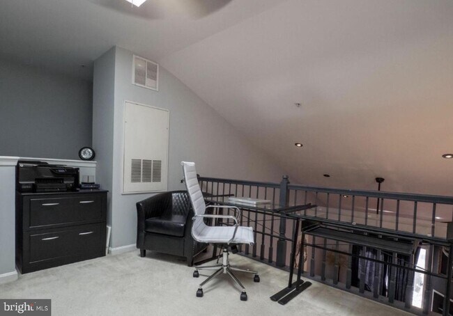 Building Photo - 11349 Aristotle Dr
