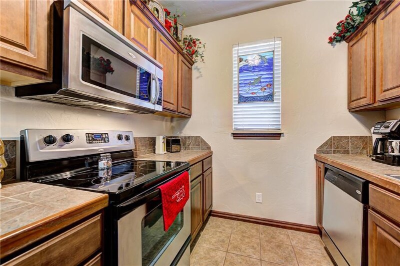 Building Photo - 1812 E Alameda St