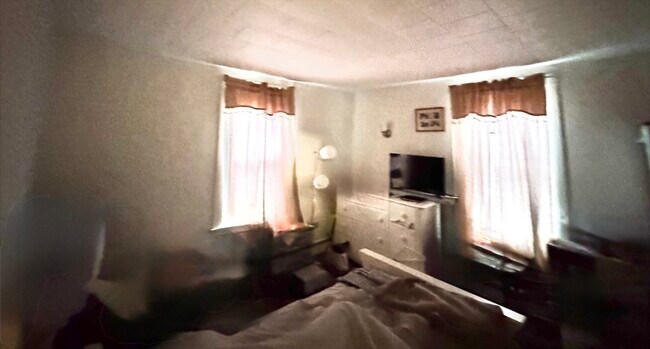 Building Photo - 36 Hollace St