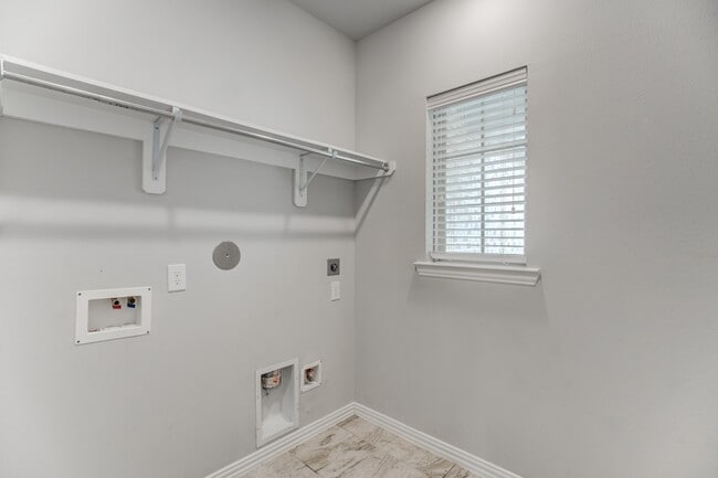 Building Photo - 30622 Zerene Trce