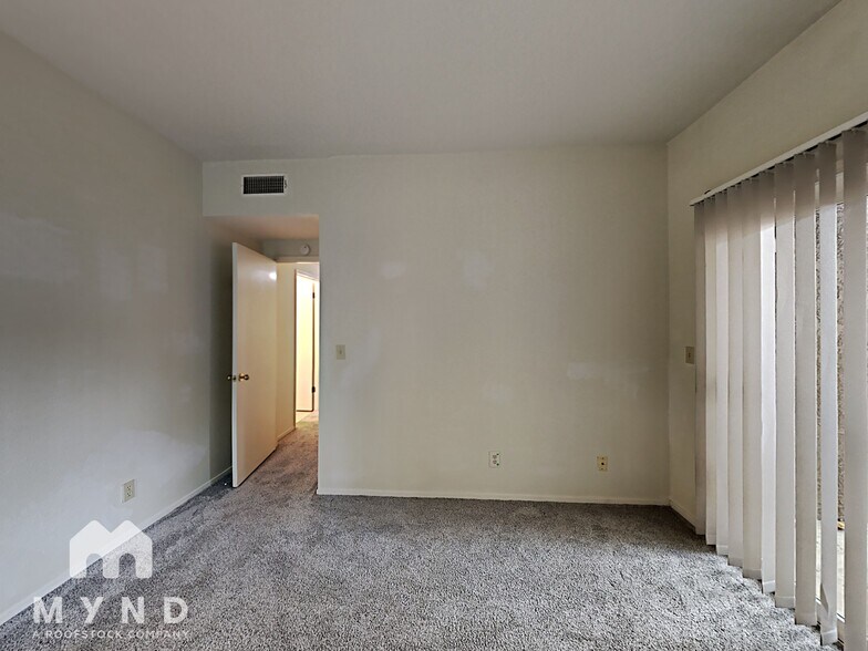 Building Photo - 2511 Fulton Square Ln