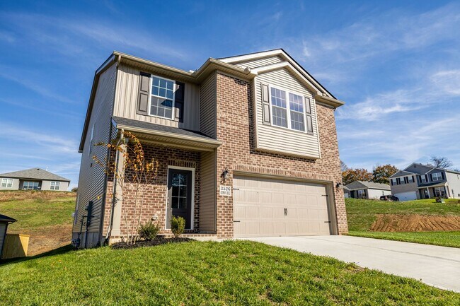 Building Photo - Brand-New 4 Bedroom Home in Beautiful Maryville, TN