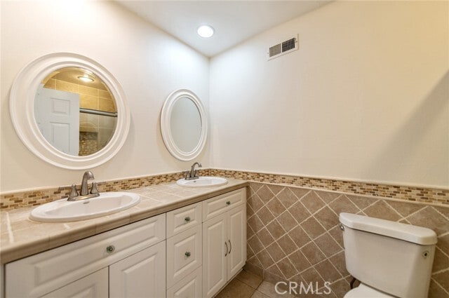 Building Photo - 14252 E Mall St