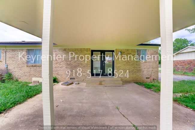 Building Photo - Recently Renovated 3 Bed 2 Bath in Collinsville!